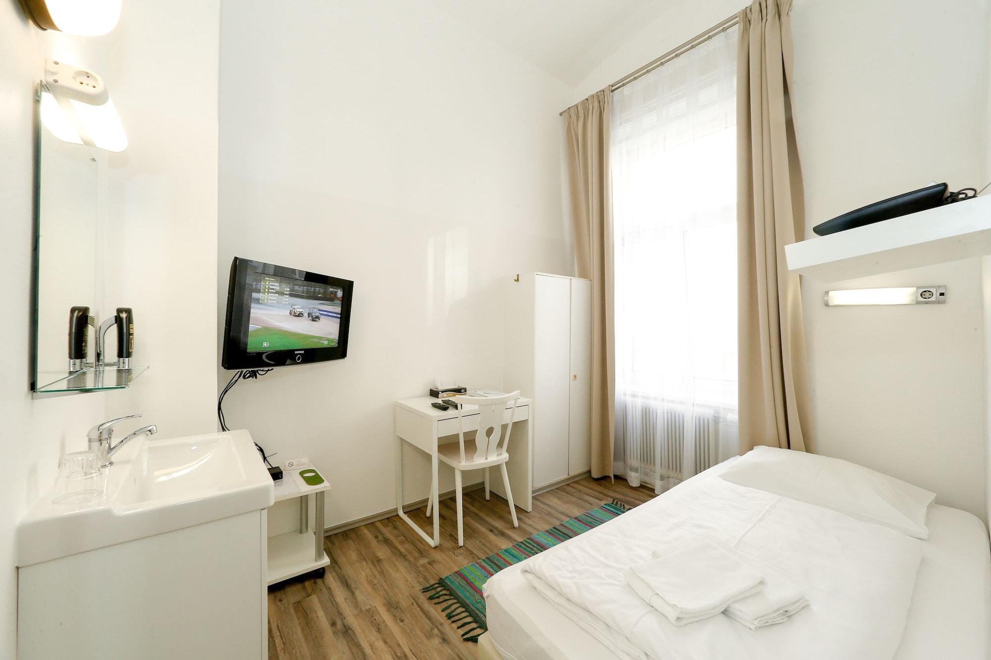 Hotel Timeout Hotel, 5 Min To Center, Self Check In Wiedeń